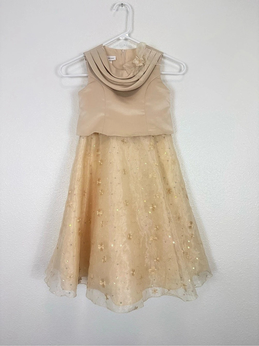 Bonnie Jean Floral Formal Dress in Cream Size 6 Like New Size 6